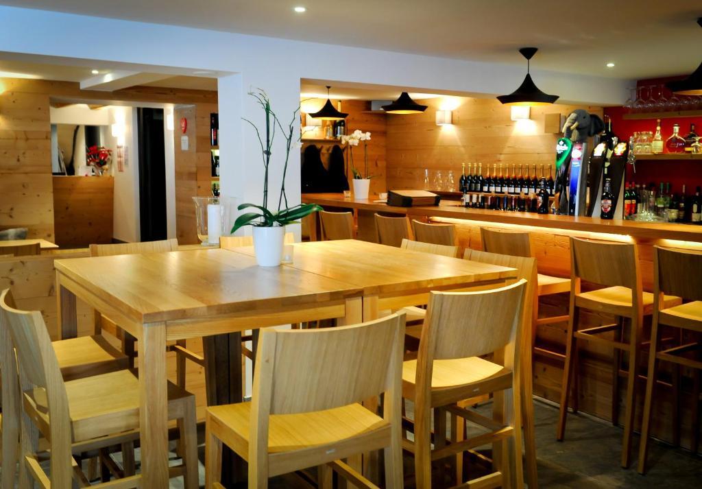 Chalet Hotel Regina Ле-Гет Экстерьер фото