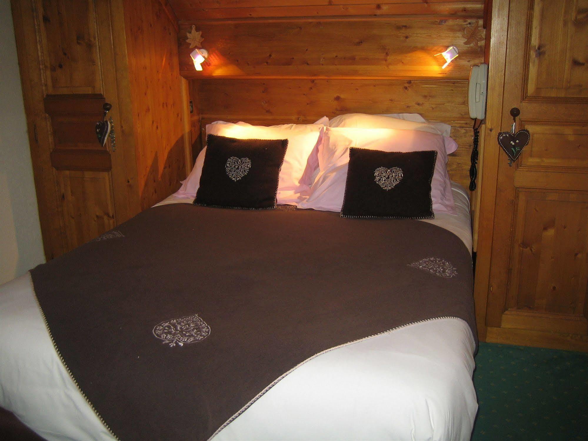 Chalet Hotel Regina Ле-Гет Экстерьер фото